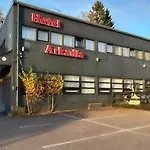 Arkadia Hotel & Hostel