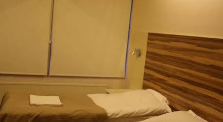 Arkadia & Hotelli 2*